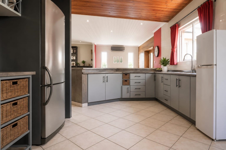 5 Bedroom Property for Sale in Ladybrand Free State